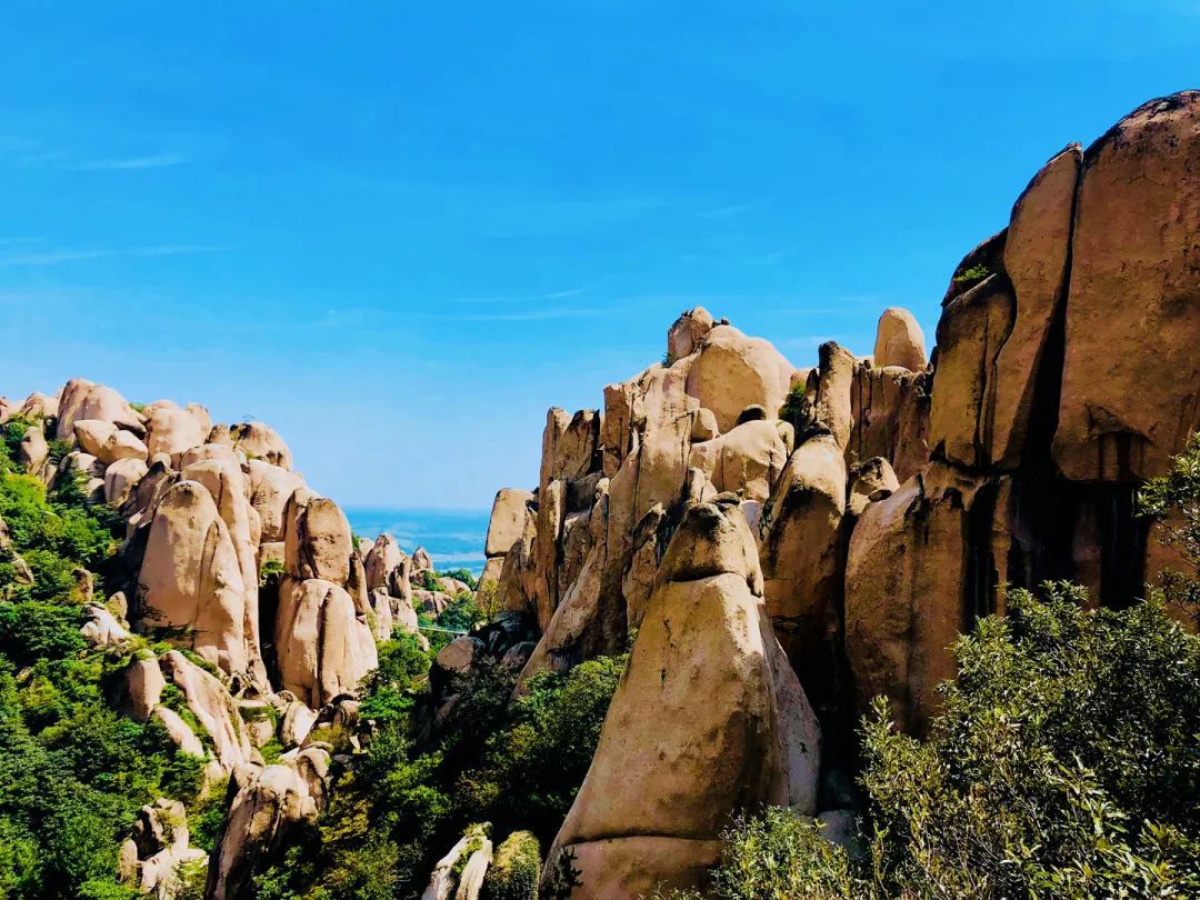微旅游琴键吊桥魔幻山谷刺激飞拉达这个国庆来嵖岈网红景点打卡