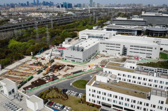 『张江』科学设施恢复建设 上海交通大学张江科学园工程复工中