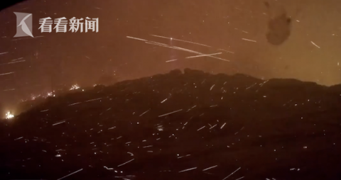 |被熊熊山火包围宛如“末日” 200人选择跳湖保命