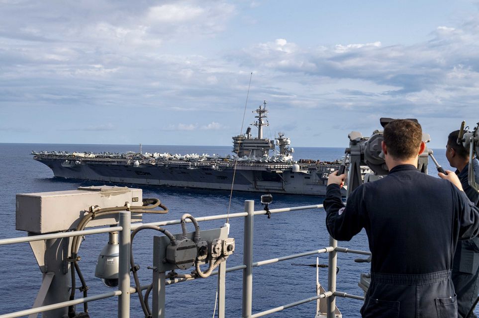 「航母」美军罗斯福号水兵如何染上病毒的？确诊前曾访问越南