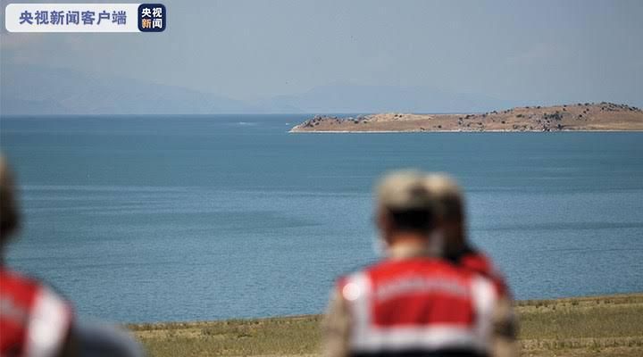 欧洲难民土耳其一船只在凡湖失踪疑似载有100名难民 搜救行动持续进行尚无任何进展