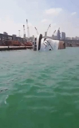 国际社会|黎巴嫩一邮轮在爆炸事件中受损后沉没两人死亡