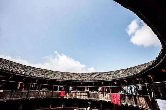 建筑|被4000万外国人膜拜！当“现代鲁班”火爆海内外后，这项技艺我们不得不提…