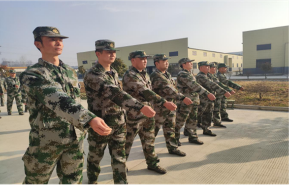 信阳市应急救援支队退役老兵重披战袍转战应急练新功