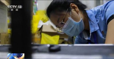 传染病90后党员张芳蕾：坚守抗疫一线 我愿负重前行