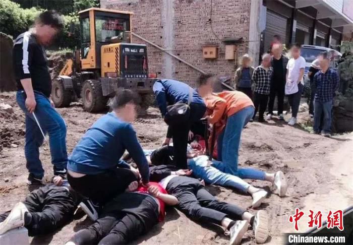 [冰毒]四川南部警方侦破一起特大制贩毒案 查获冰毒16.7公斤