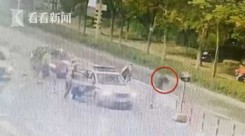 |男子醉驾被查竟跳河逃跑 在水中藏了一个多小时