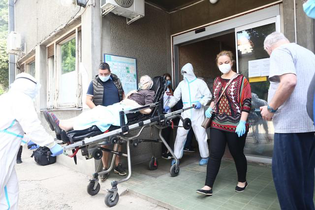 肺炎塞尔维亚新冠肺炎确诊病例新增325例 贝尔格莱德将搭建方舱医院