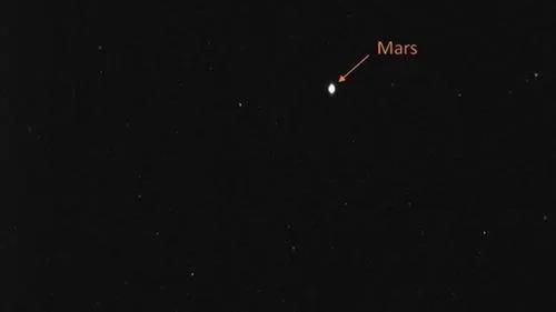 火星探测器|阿联酋“希望号”火星探测器传回第一张远望火星照片