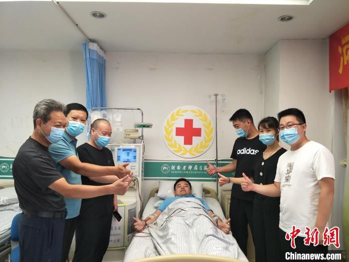 造血干细胞|河南小伙为捐“生命种子” 书八百字“小仁救人”文说服家人