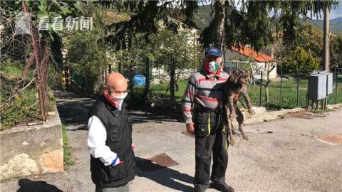 |意大利最小城镇仅2位居民 仍坚持戴口罩保持距离