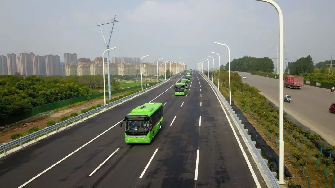 我市龙江路是s238省道河南省东西方向的干线公路,是豫中南地区的重要