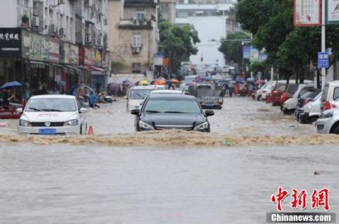 黄山|安徽歙县遭遇强降雨 黄山多地发布暴雨红色预警
