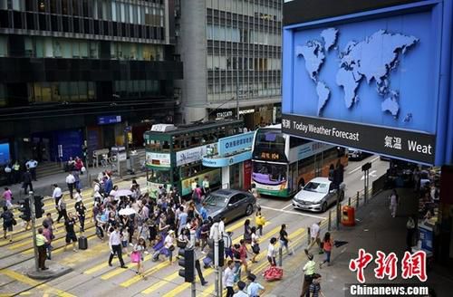 资料图：香港中环街头。<a target='_blank' href='http://www.chinanews.com/'>中新社</a>记者 张炜 摄