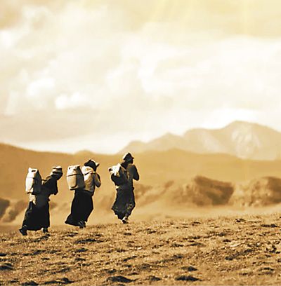 德吉|德吉村里话幸福(大国小家·扶贫印记)