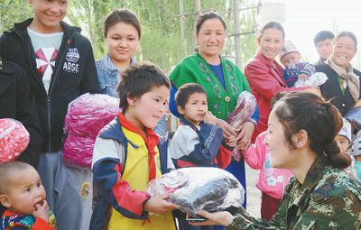 女书记阿依帕尔带着全村摘穷帽 “90后”女书记扶贫有本事