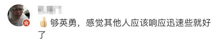 消防员惊险！男子挟持6岁儿子，消防员刀下救人被连砍3刀