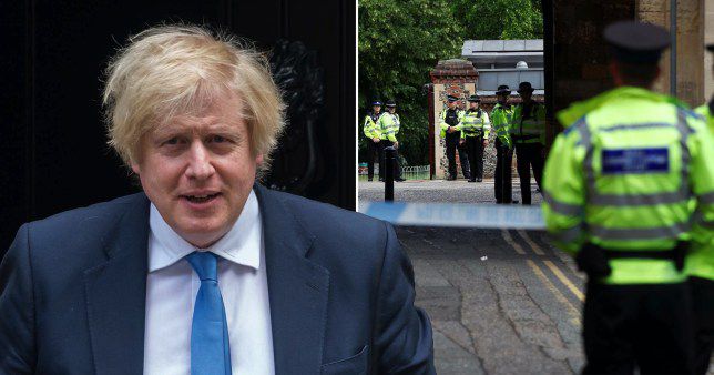 雷丁雷丁持刀袭击案致3死 约翰逊考虑改革英国法律体系