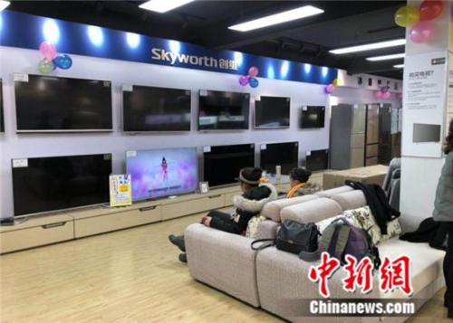 返乡创业成热潮 巢湖小伙加盟苏宁零售云舍弃