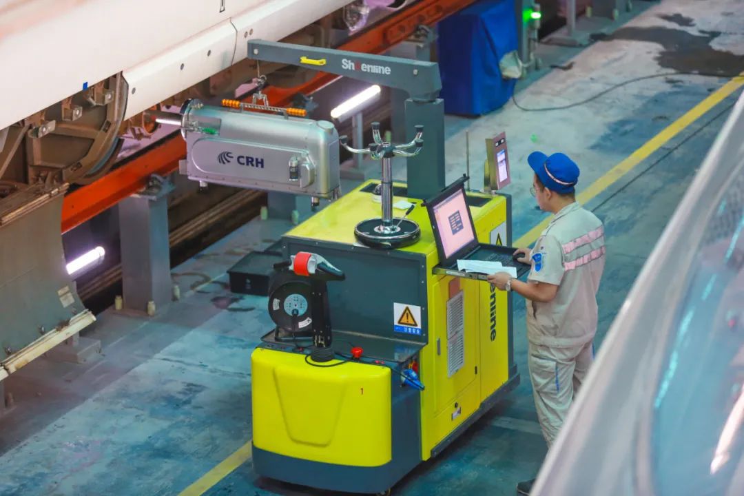 动车组空心轴探伤设备动车组空心轴探伤设备和年轻的人 做最酷的事