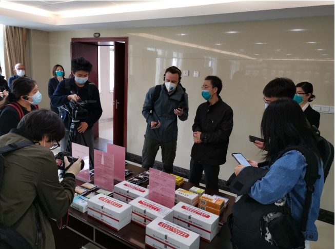 「中医药」中医药抗击疫情疗效备受国际关注