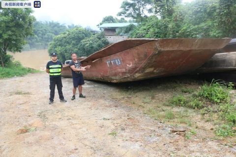 非法入境22名非法入境走私外籍人员结束刑期被遣送出境