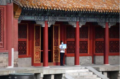 故宫博物院|故宫室内常设展厅恢复开放，参观需戴口罩，观众“主播”多