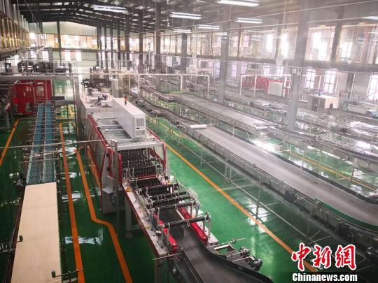 北京援建的纳木错水厂已经投产运营。当雄县供图