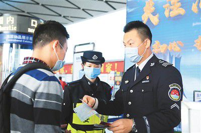 安检机“海归突击队”守好八桂抗疫“第一关”