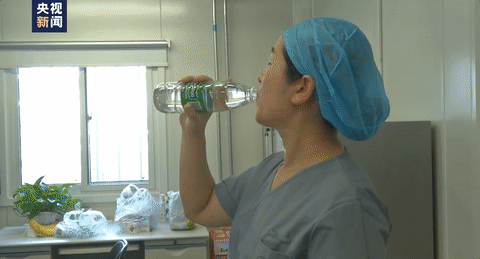 北京地坛医院探访隔离病区，10岁小患者的这个烦恼把医生逗乐了