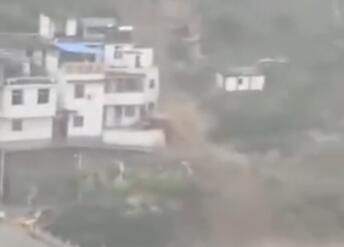 泥石流|甘肃文县泥石流45名被困群众已获救