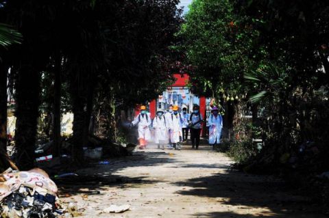 洪水|图记｜固镇镇遭遇洪水的6天6夜后居民返回清理家园