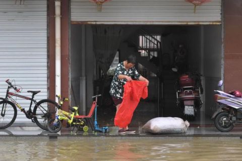 固镇|组图 | “孤岛”水退后 安徽固镇部分居民开始返家