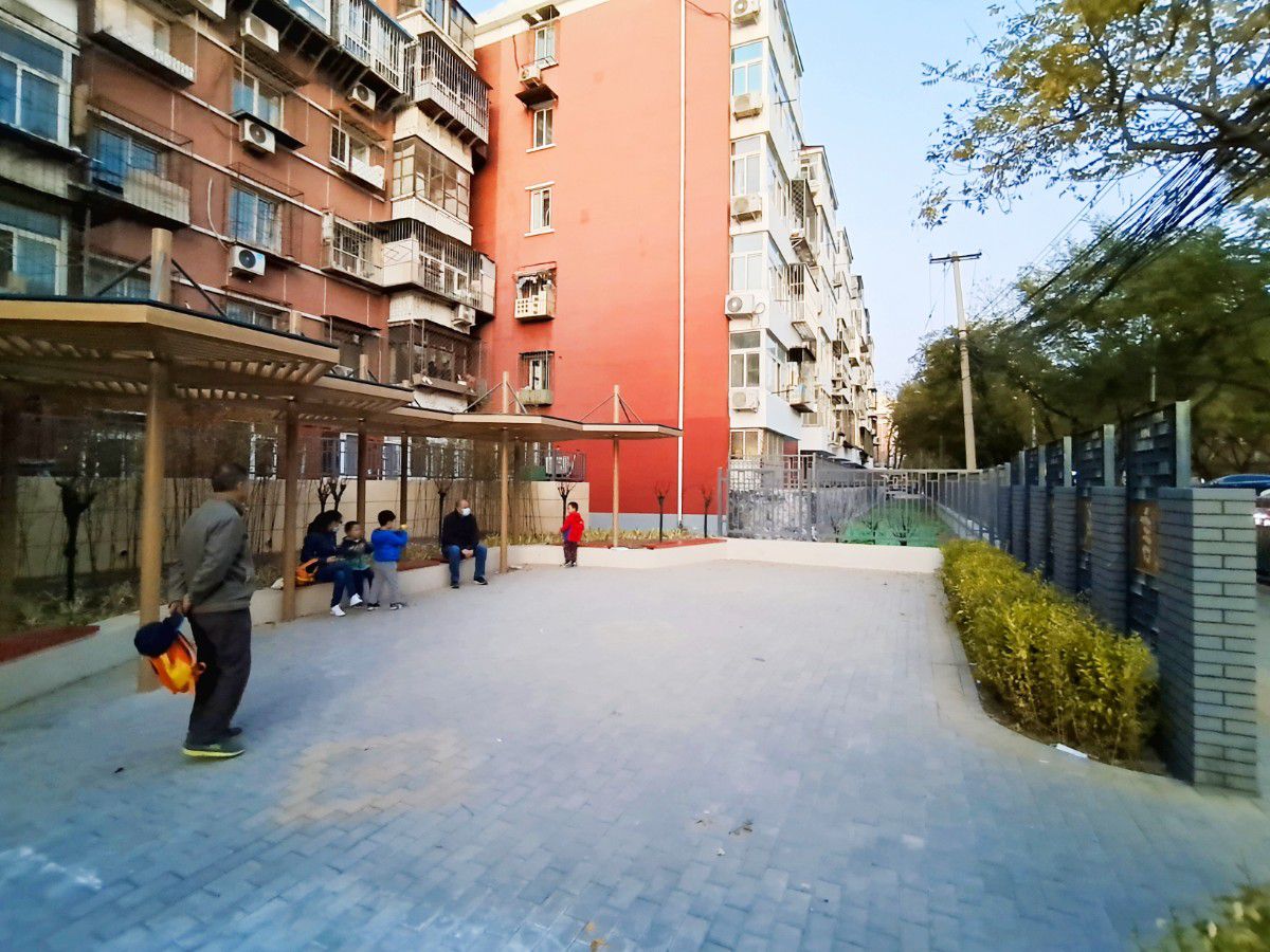 |多年私搭乱建导致邻里矛盾停车困难，北京蒲安里小区老难题怎么破？