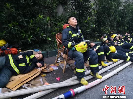 四川达州塔沱市场火灾2人涉嫌失火罪被警方依