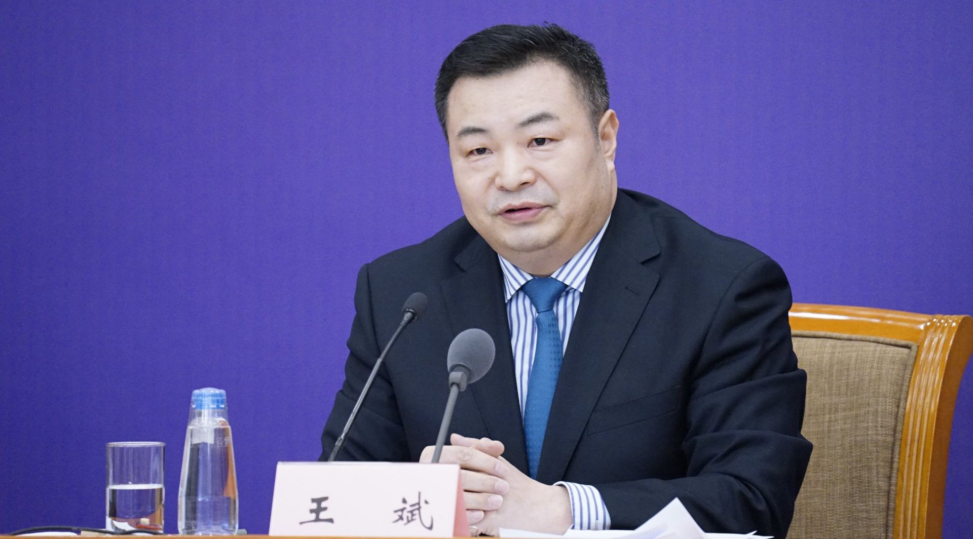 【农民】农民反映不会上网不会开店更不会营销 农村电商该咋发展