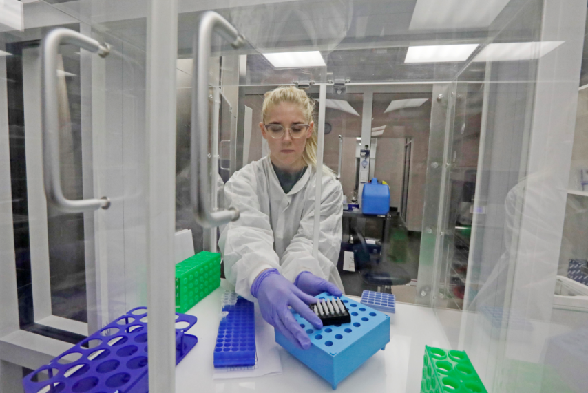 |美国单日新增确诊病例逾5.7万例 累计超794万例