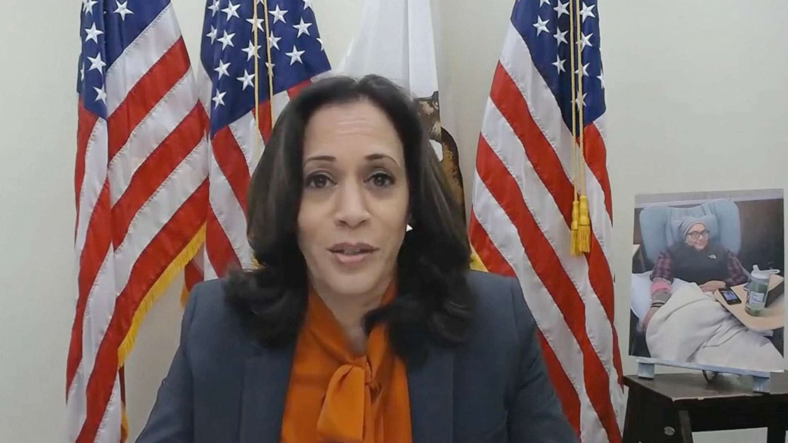 |哈里斯新冠检测呈阴性 竞选团队内已有2人确诊