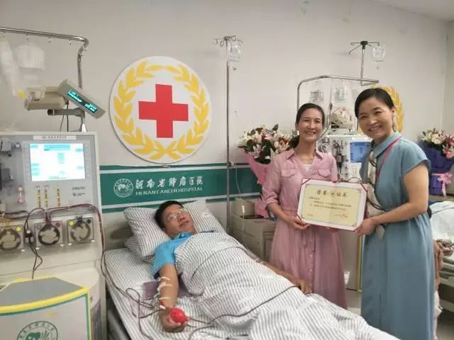 热血传递河南三位爱心志愿者同日捐献生命种子救人