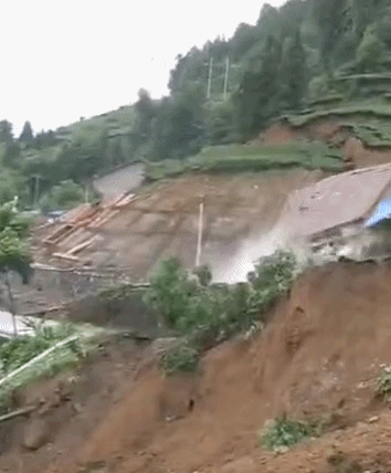 山体滑坡湖南常德石门县发生大型山体滑坡 塌方量约200万方