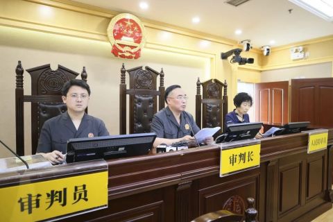 交通事故全国首例10岁男孩骑ofo车祸身亡巨额索赔案，法院最终判赔6.7万余元