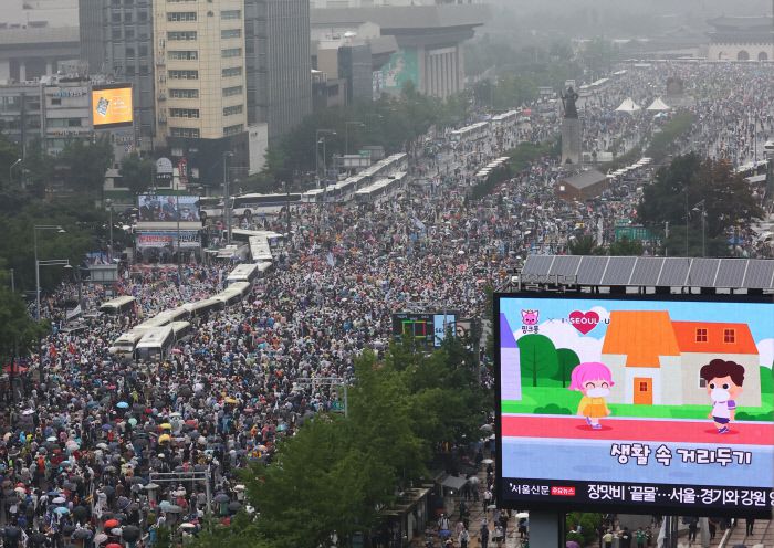 韩国总理|韩国总理：禁止首都圈教会举行线下活动