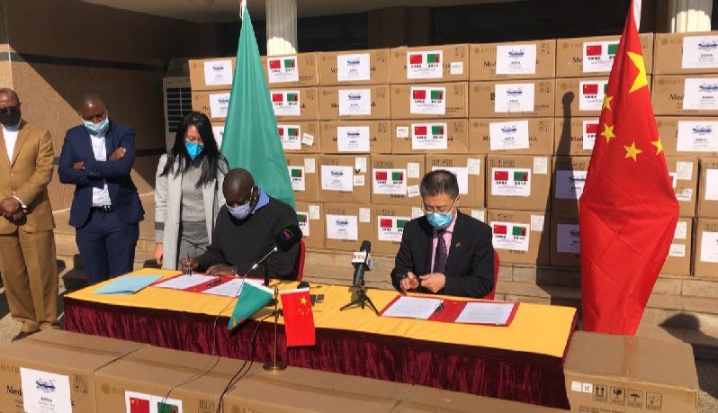 肺炎中共中央对外联络部向赞比亚执政党爱国阵线捐赠新冠肺炎抗疫物资