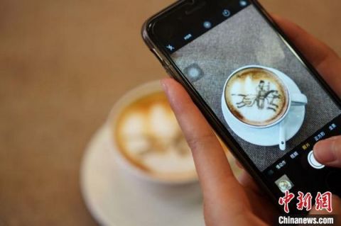 咖啡铜奔马、彩陶王等文物“恋”上咖啡