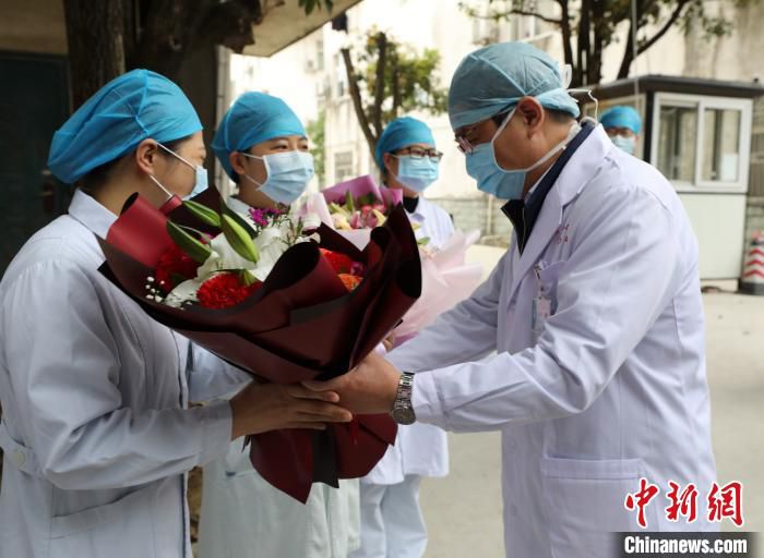 [肺炎]桂林最后一名新冠肺炎病人治愈出院 实现“清零”