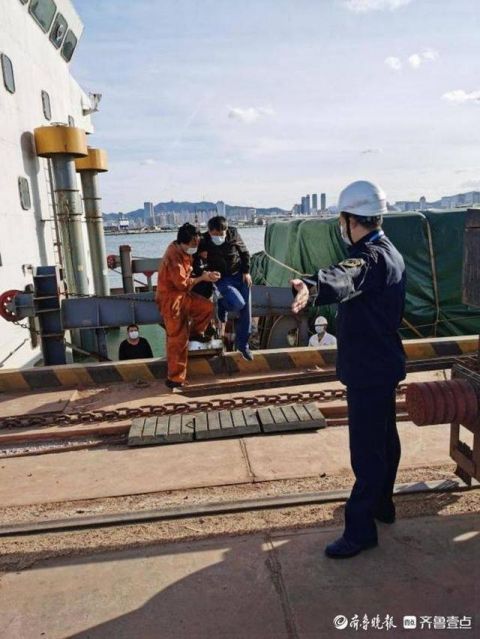 |前往韩国货轮上船员突发腹痛！烟台海事成功处置险情
