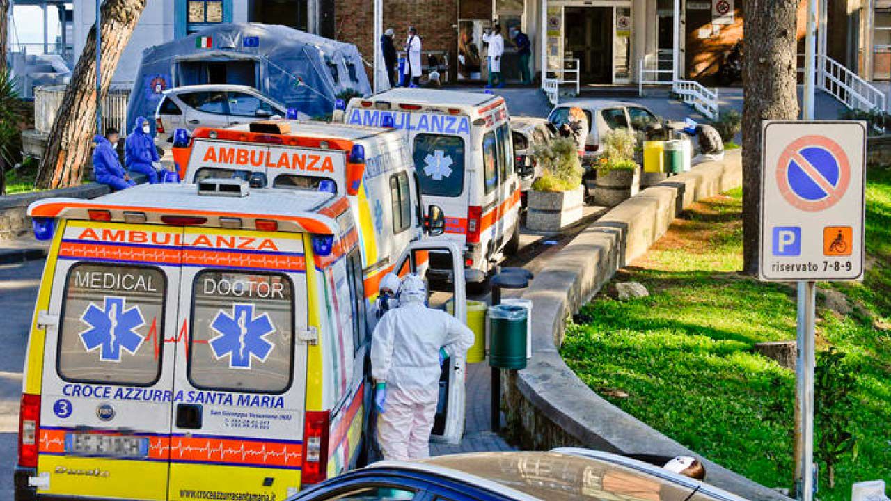 |意大利连续5天单日新增确诊超3万例 外科医生协会要求实施全面封锁措施