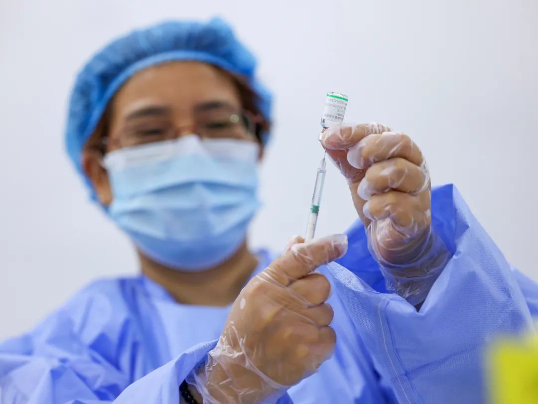 专家：接种新冠疫苗不会引发白血病和糖尿病