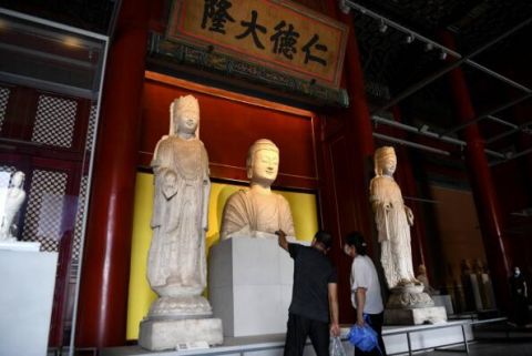 故宫博物院|故宫室内常设展厅恢复开放，参观需戴口罩，观众“主播”多