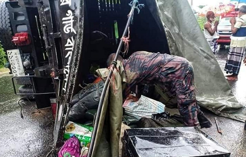 国际社会孟加拉国边境警卫队训练途中遭遇车祸 至少2死10伤